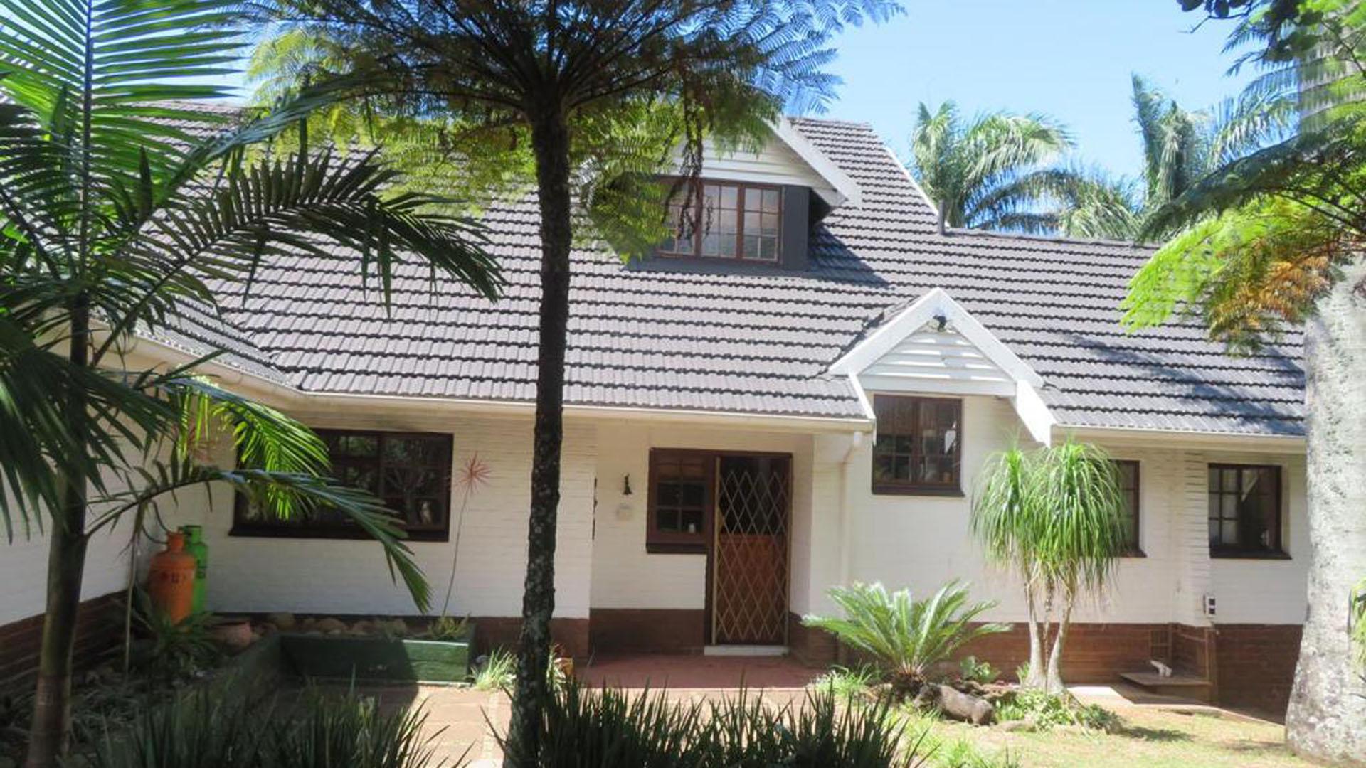 Front View of property in Umtentweni