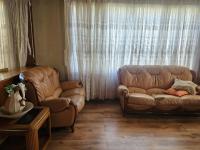Lounges - 25 square meters of property in Turffontein