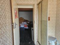 Main Bathroom - 6 square meters of property in Turffontein