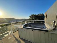 Balcony - 87 square meters of property in Sheffield Beach