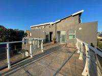 Balcony - 87 square meters of property in Sheffield Beach