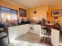 Kitchen of property in Winchester Hills