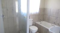 Bathroom 1 - 7 square meters of property in Riversdale