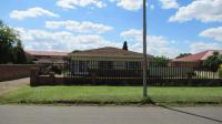 Front View of property in Casseldale