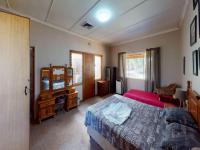 Bed Room 1 of property in Upington