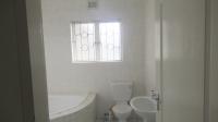 Bathroom 1 - 8 square meters of property in Wild En Weide