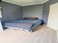 Bed Room 1 of property in Somerset West