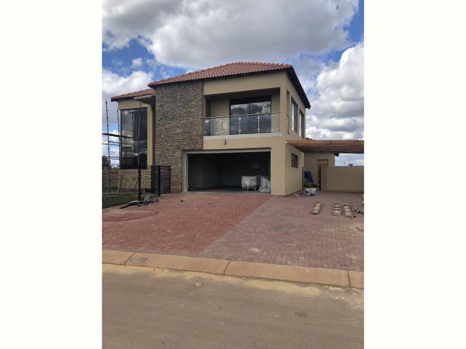 4 Bedroom House for Sale For Sale in Krugersdorp - MR508107