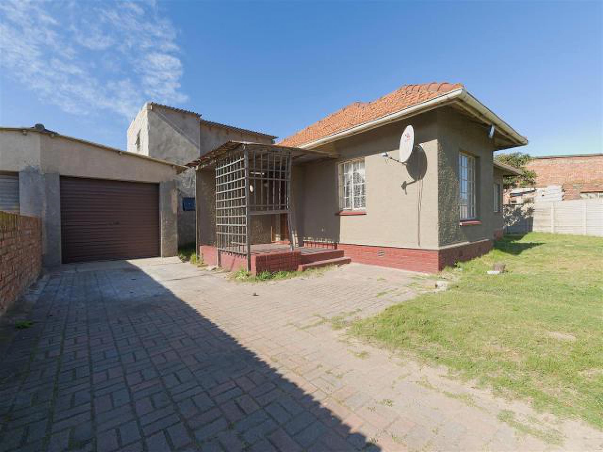 Front View of property in Swartkops