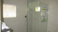 Main Bathroom - 12 square meters of property in Montrose