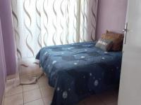 Bed Room 2 - 10 square meters of property in Roodepoort North