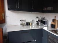 Kitchen - 15 square meters of property in Roodepoort North