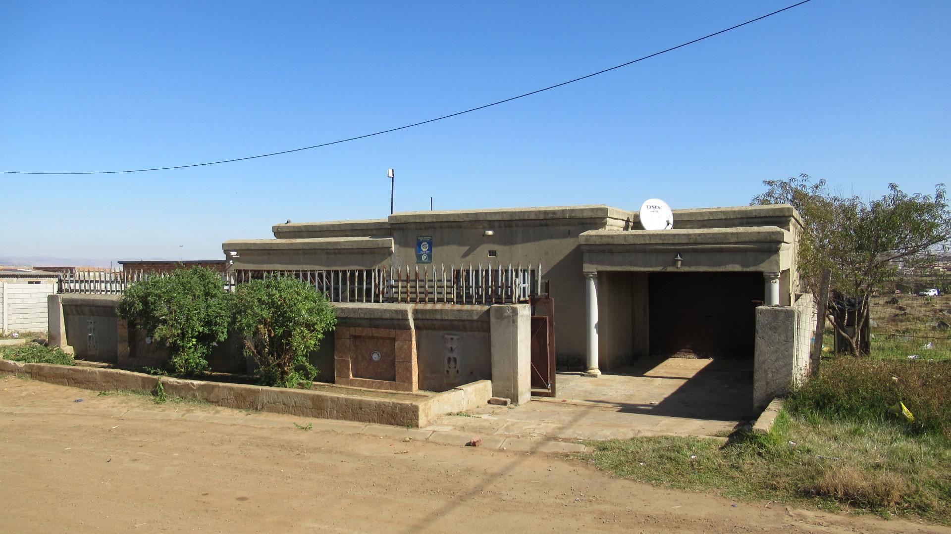 Front View of property in Tsakane