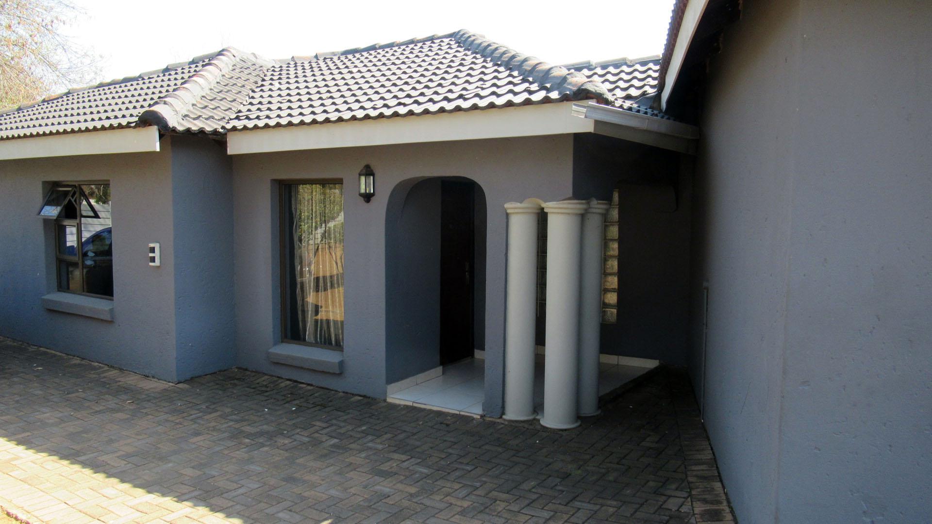 Front View of property in Ifafi