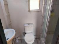 Bathroom 2 - 3 square meters of property in Springs