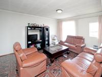 Lounges - 22 square meters of property in Bramley View