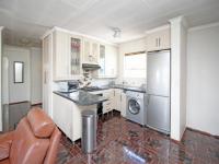 Kitchen - 7 square meters of property in Bramley View