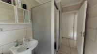 Bathroom 1 - 6 square meters of property in The Wolds