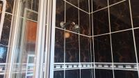 Bathroom 1 - 7 square meters of property in Hermanus