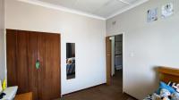 Bed Room 1 - 14 square meters of property in Kempton Park