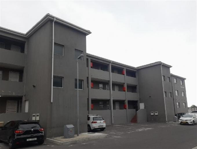 Standard Bank SIE Sale In Execution 2 Bedroom Sectional Title for Sale in Blue Downs - MR515269