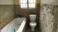 Bathroom 2 - 7 square meters of property in Benoni