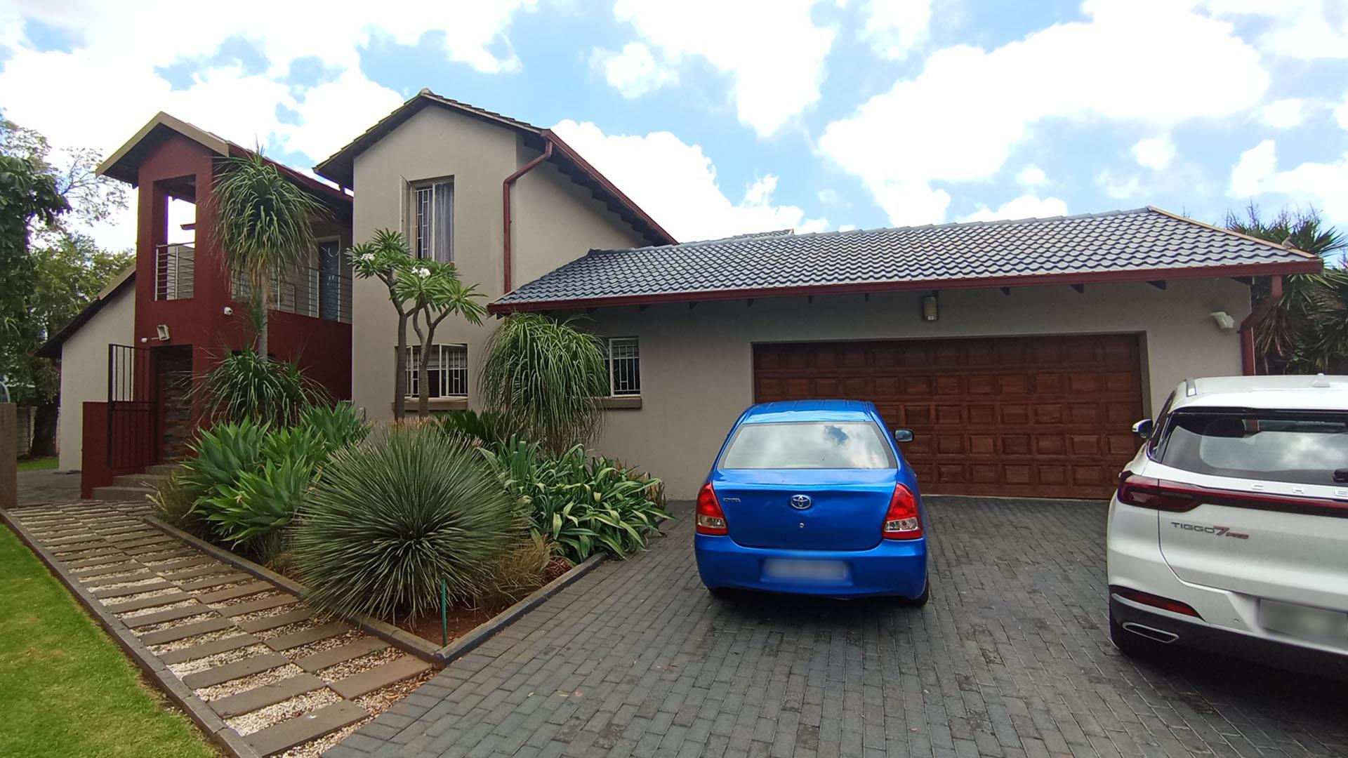 Front View of property in Rooihuiskraal