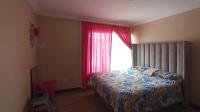 Bed Room 3 - 15 square meters of property in Rooihuiskraal