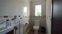 Bathroom 2 - 6 square meters of property in Rooihuiskraal