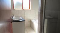 Bathroom 1 - 6 square meters of property in Willowbrook