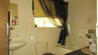 Bathroom 1 - 7 square meters of property in Flamwood