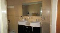 Main Bathroom - 12 square meters of property in Randhart