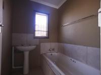 Bathroom 1 of property in Lakeside