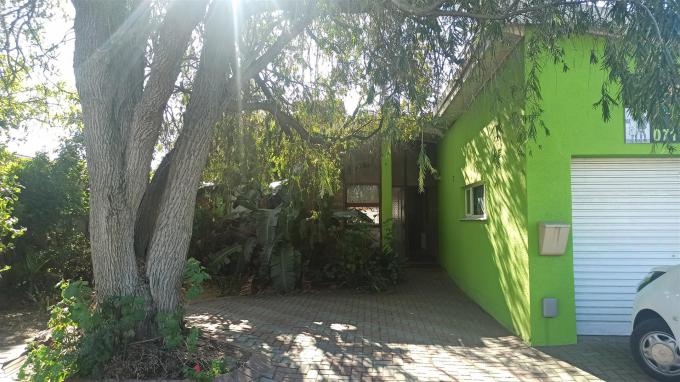 4 Bedroom House for Sale For Sale in Windsor Park - CPT - Home Sell - MR520166