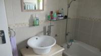 Bathroom 1 - 11 square meters of property in Morganridge