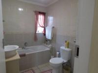 Bathroom 1 - 11 square meters of property in Morganridge