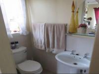 Main Bathroom - 10 square meters of property in Morganridge