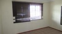 Bed Room 1 - 13 square meters of property in Northcliff