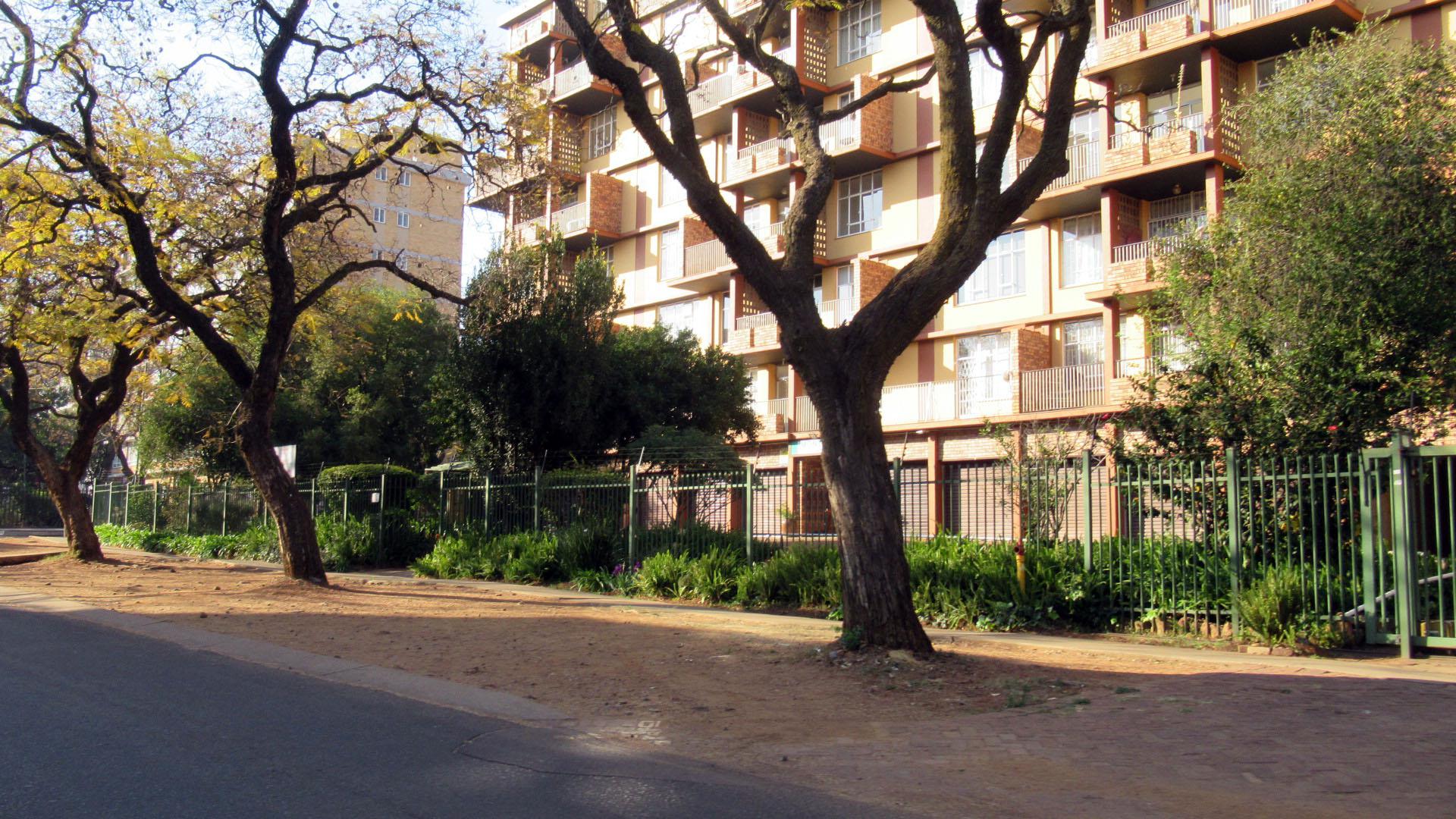 Front View of property in Sunnyside