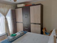 Bed Room 1 - 12 square meters of property in Vosloorus