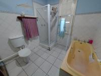 Bathroom 2 of property in Uitenhage