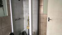 Bathroom 1 - 8 square meters of property in Vanderbijlpark