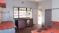 Kitchen - 15 square meters of property in Montclair (Dbn)