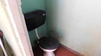 Guest Toilet - 2 square meters of property in Montclair (Dbn)