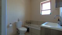 Main Bathroom - 6 square meters of property in Paulshof