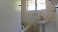 Bathroom 1 - 6 square meters of property in Umbilo 