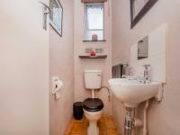 Guest Toilet - 3 square meters of property in Northcliff