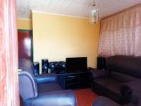 Lounges - 12 square meters of property in Kagiso