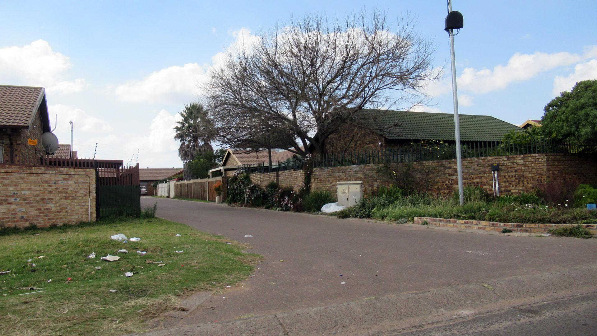 Front View of property in Reyno Ridge