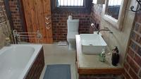 Bathroom 2 - 11 square meters of property in Hopefield